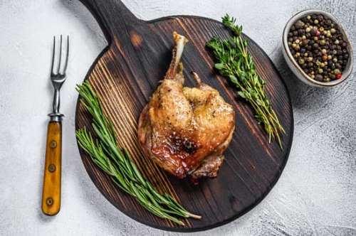 Manger un excellent confit